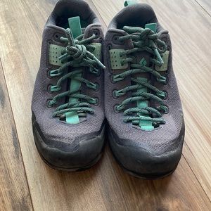 Women’s Black Diamond Technician approach hike shoes/ size 8.